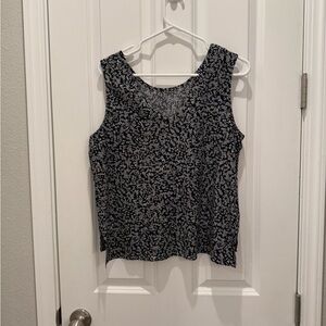 Title Nine Round Trip Pocket Tank